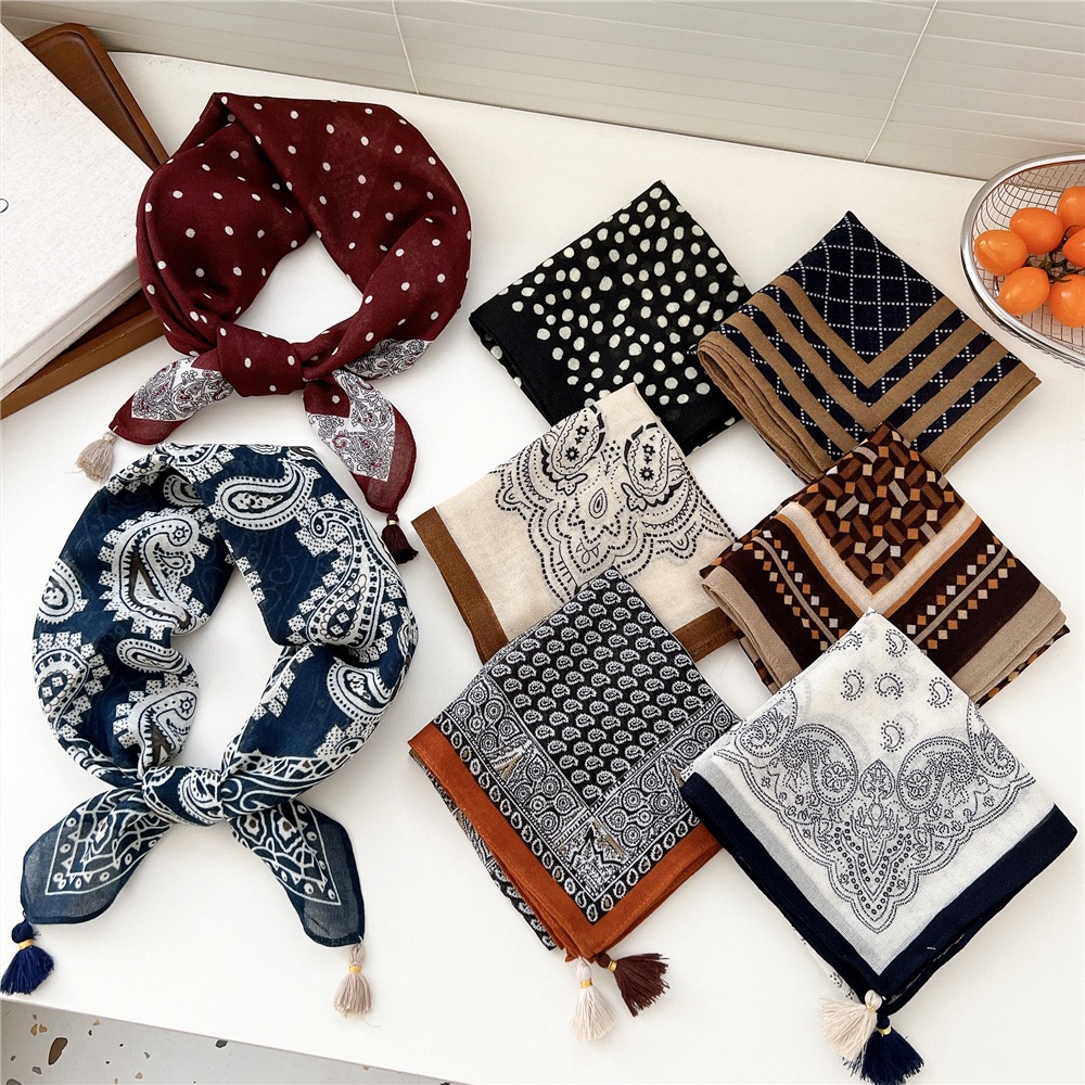 Pañuelo Cuadrado Vintage con B - Bandana Cotton reseña y precio